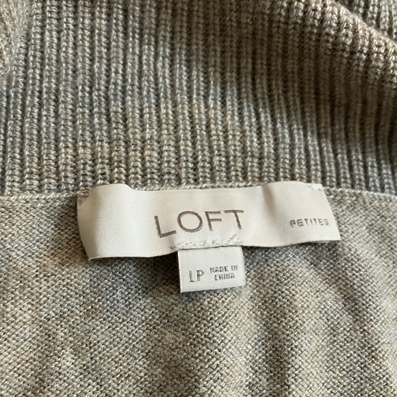 Loft Large Petite sand colored tunic cowl neck sweater excellent condition - Picture 2 of 5